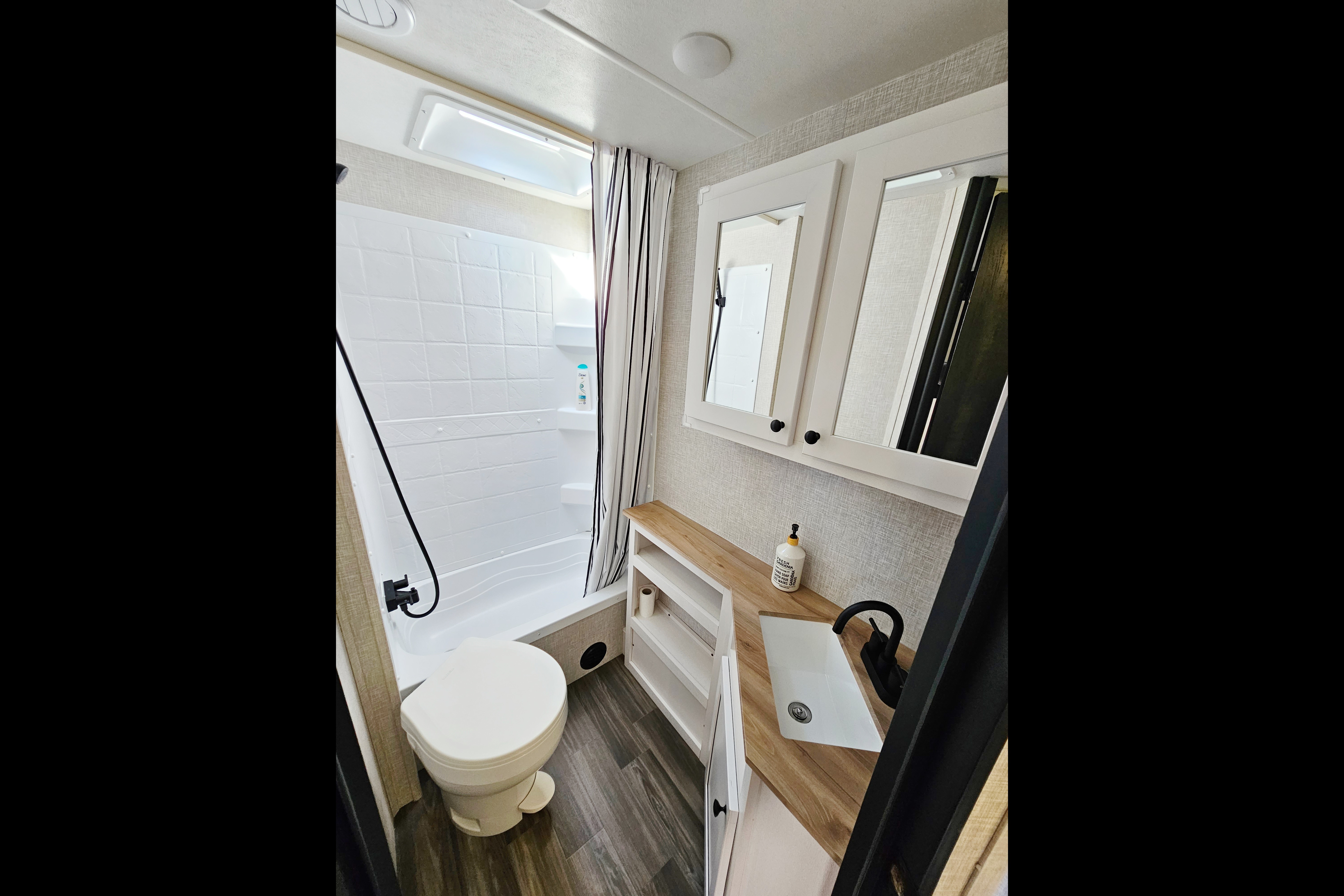 Angies 2024 Range Lite Bunkhouse | Slide-Out | Family-Friendly | Delivery Available