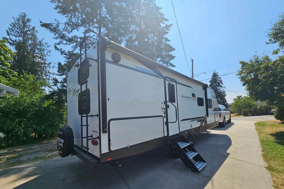 Angies 2024 Range Lite Bunkhouse | Slide-Out | Family-Friendly | Delivery Available