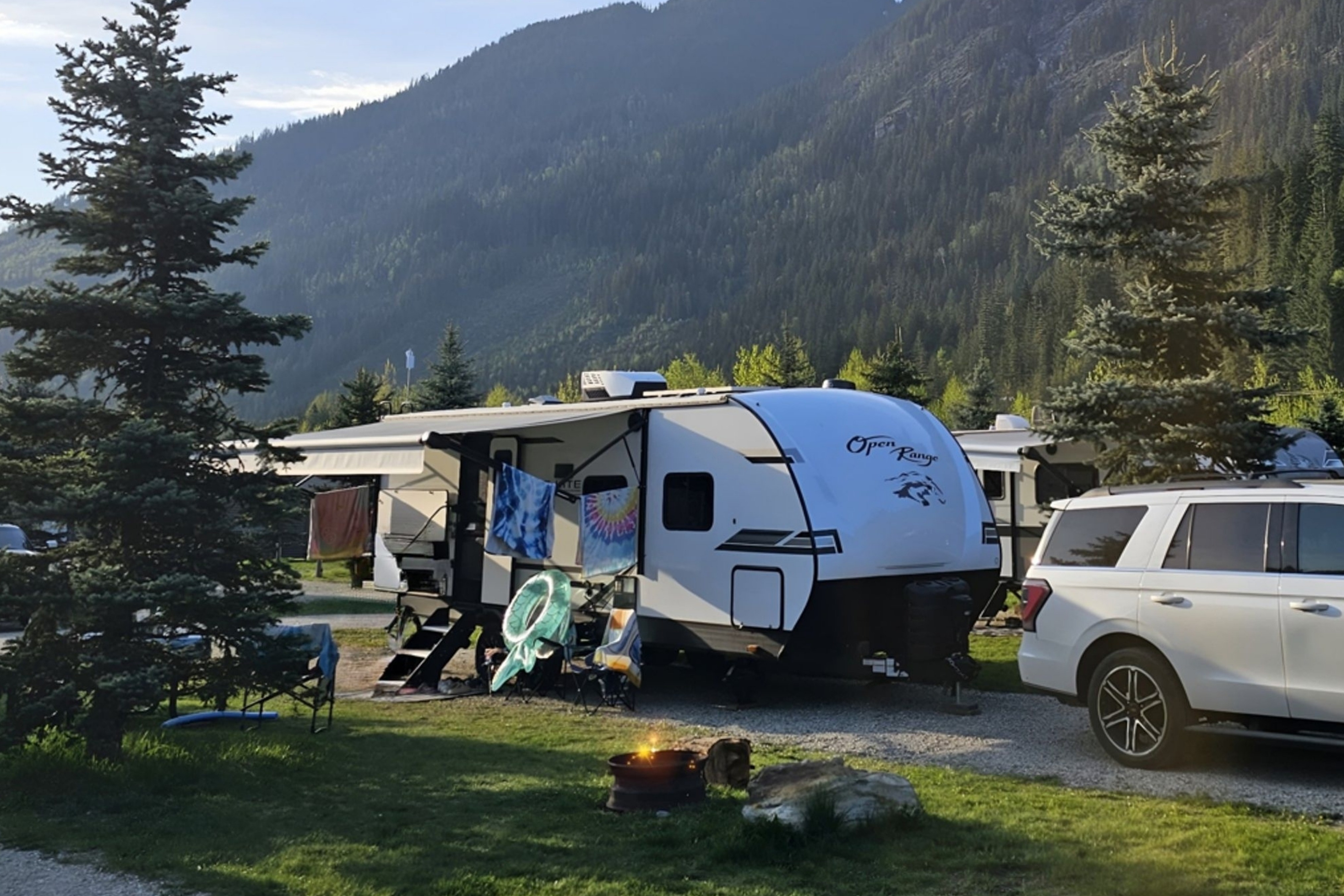 Angies 2024 Range Lite Bunkhouse | Slide-Out | Family-Friendly | Delivery Available