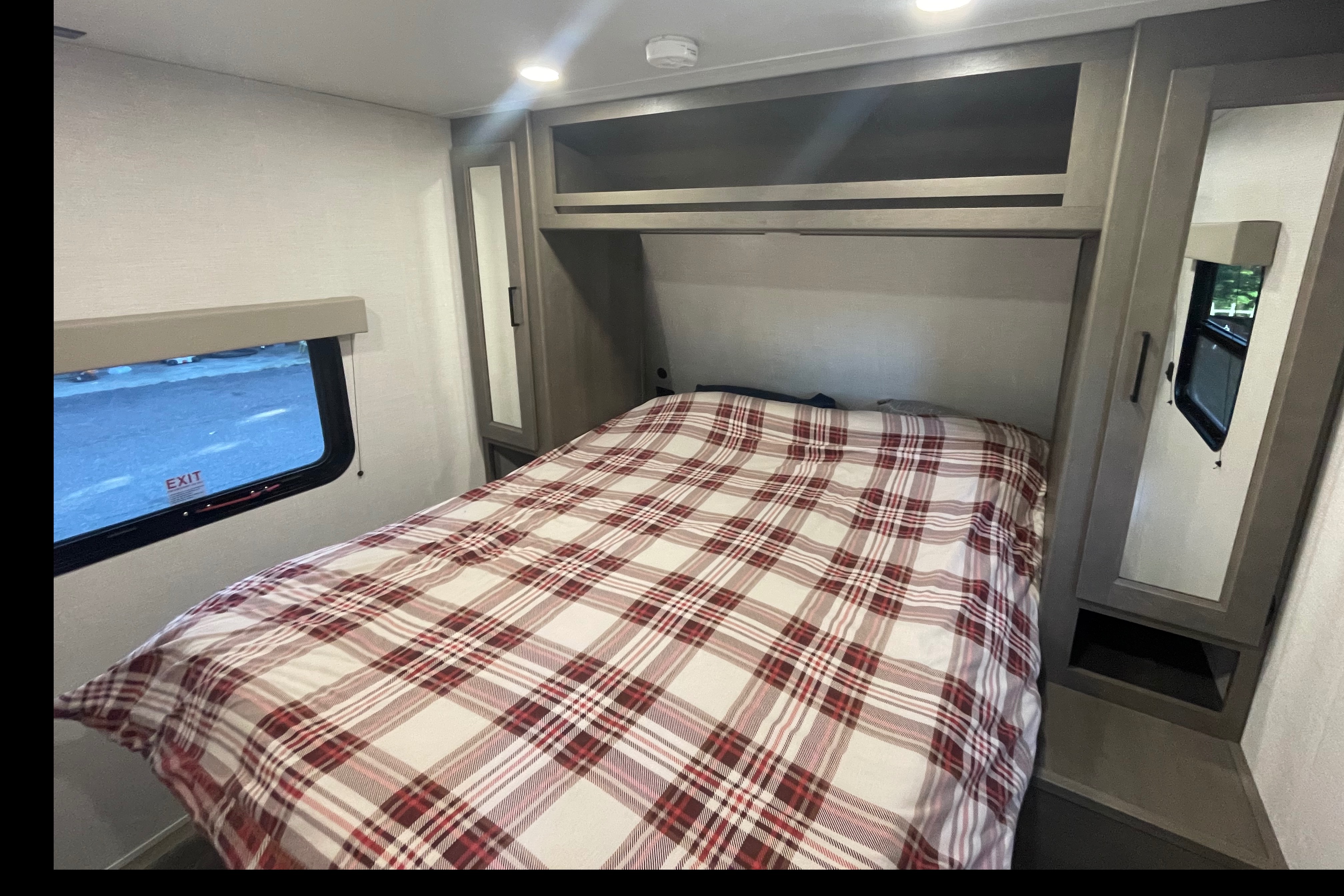 Bently’s (2.0) Grand Design Transcend 26BHX trailer