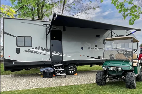 Sleeps 10_Fully Stocked_Golf Cart Rental