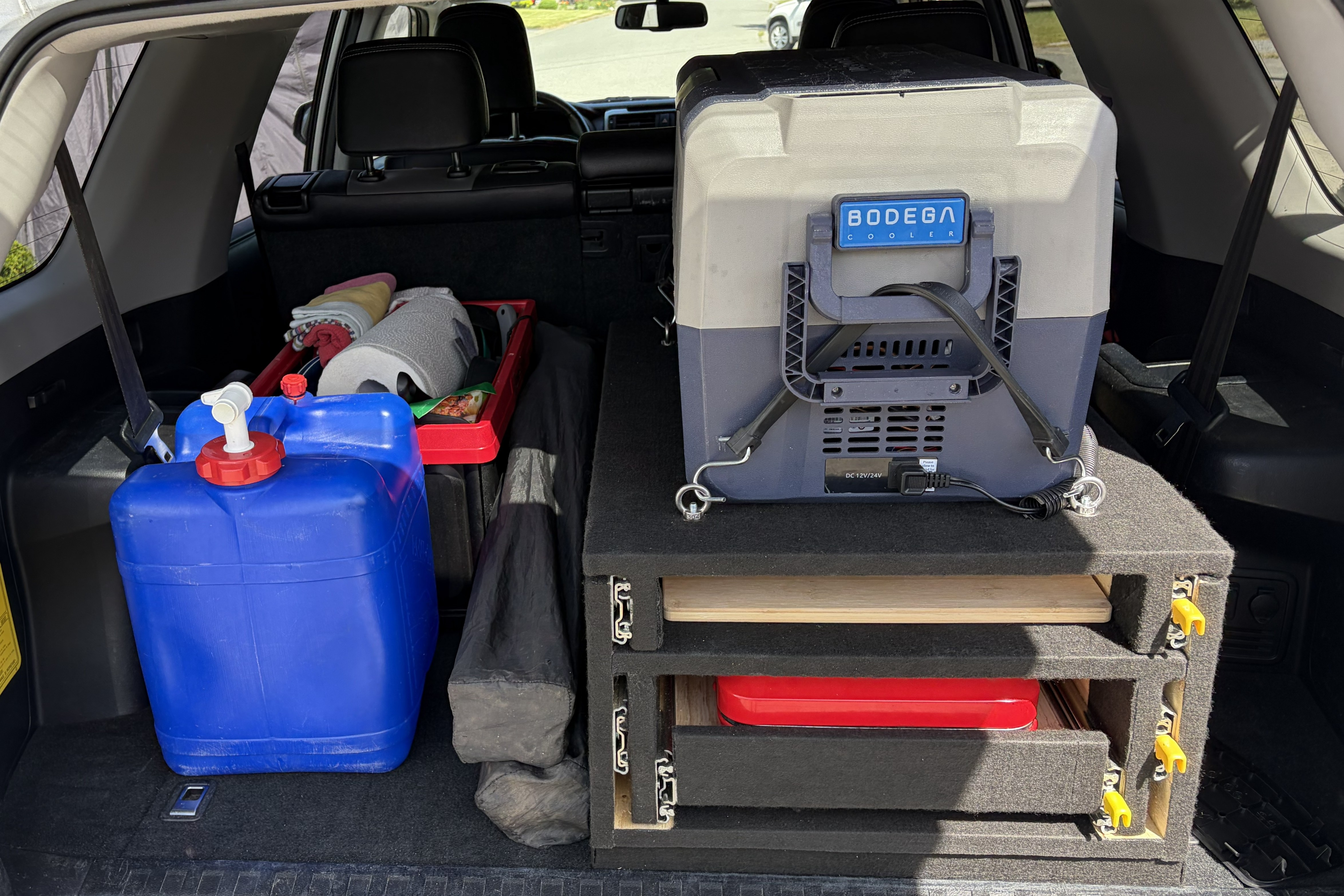 4x4 Toyota 4Runner with Roof Top Tent