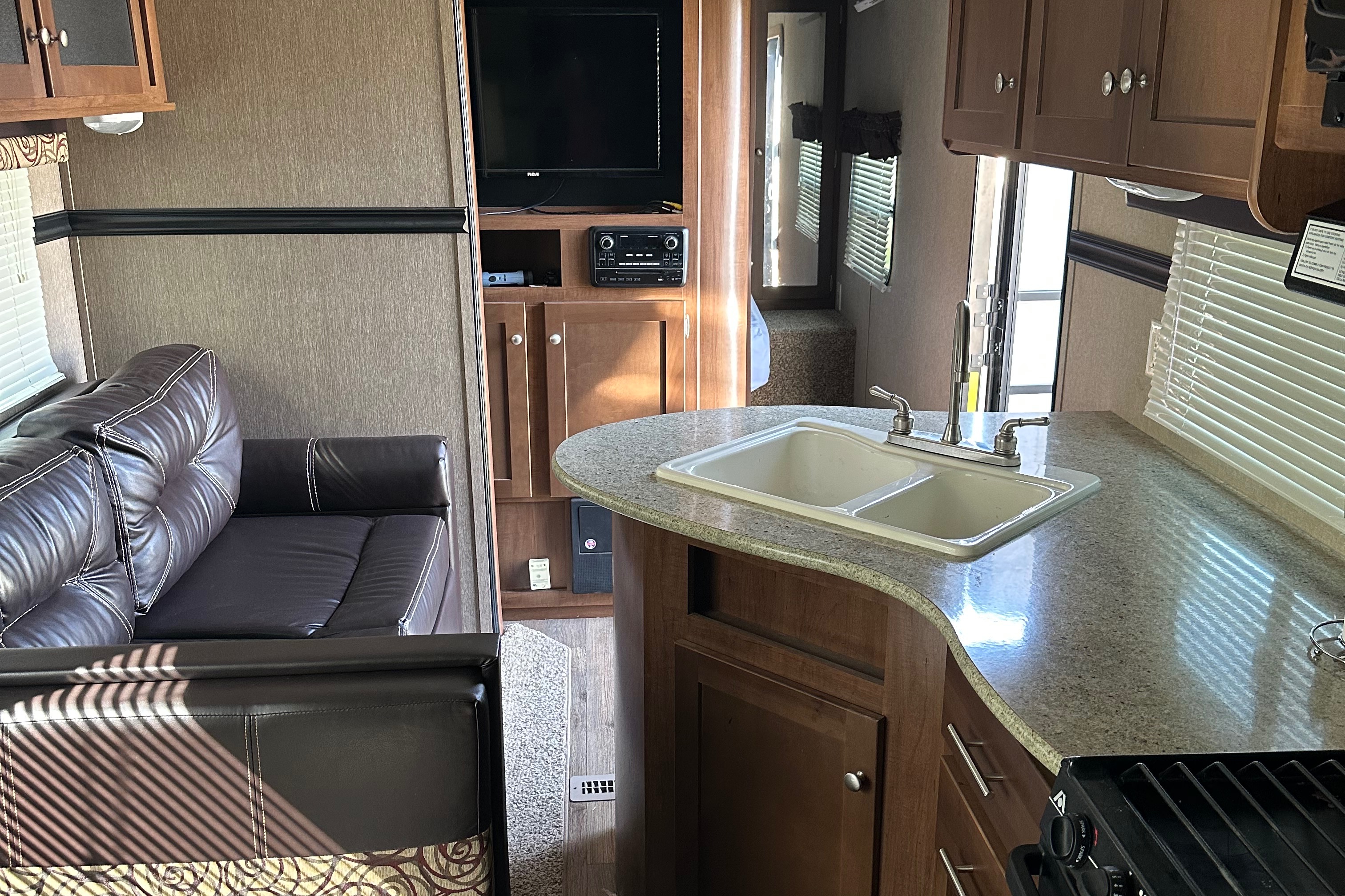 Family getaway Dutchmen Aspen trail Travel Trailer