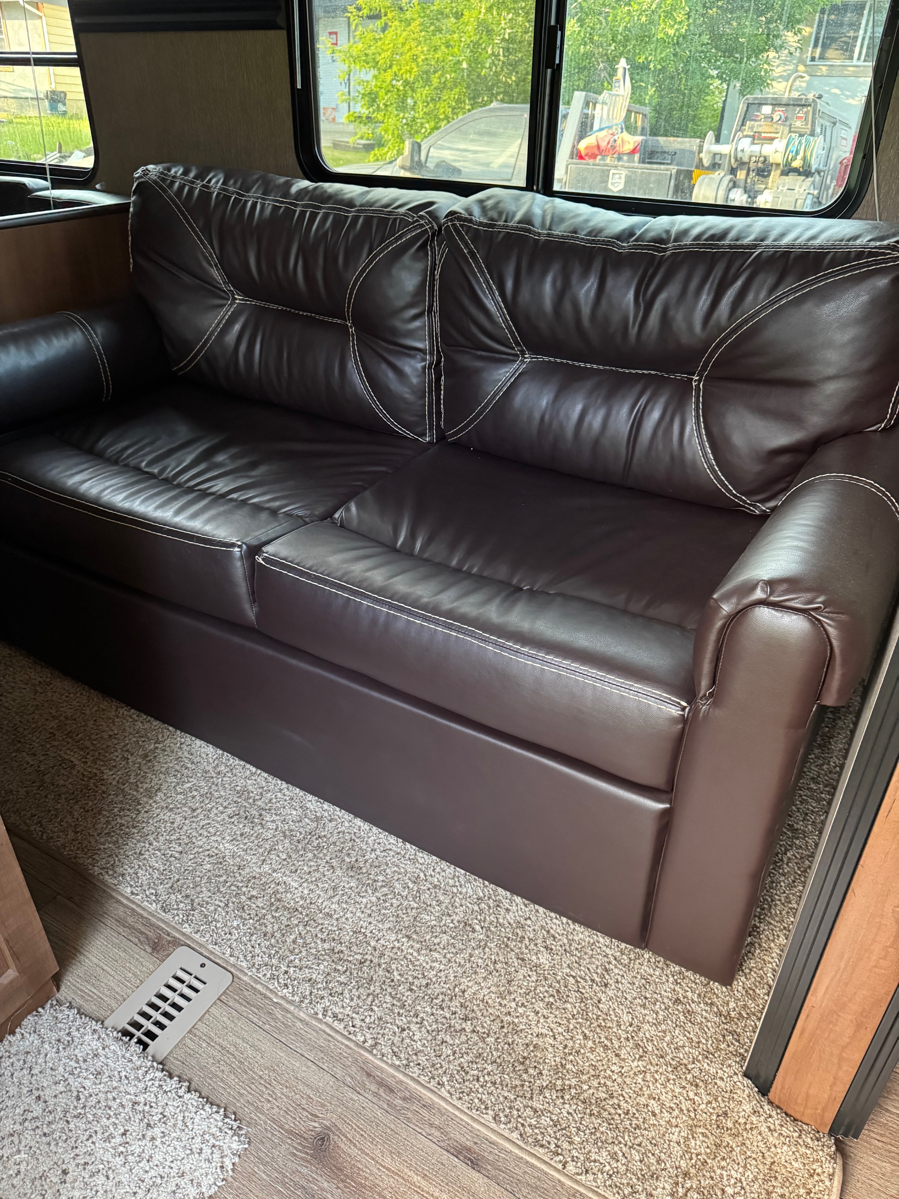 Family getaway Dutchmen Aspen trail Travel Trailer