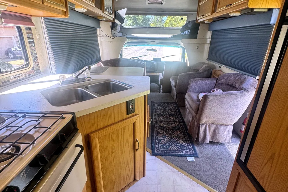🌙 Lunaris for Cozy Couples & Family-Friendly Getaways  [Affordable RV+Extra Time+Battery]