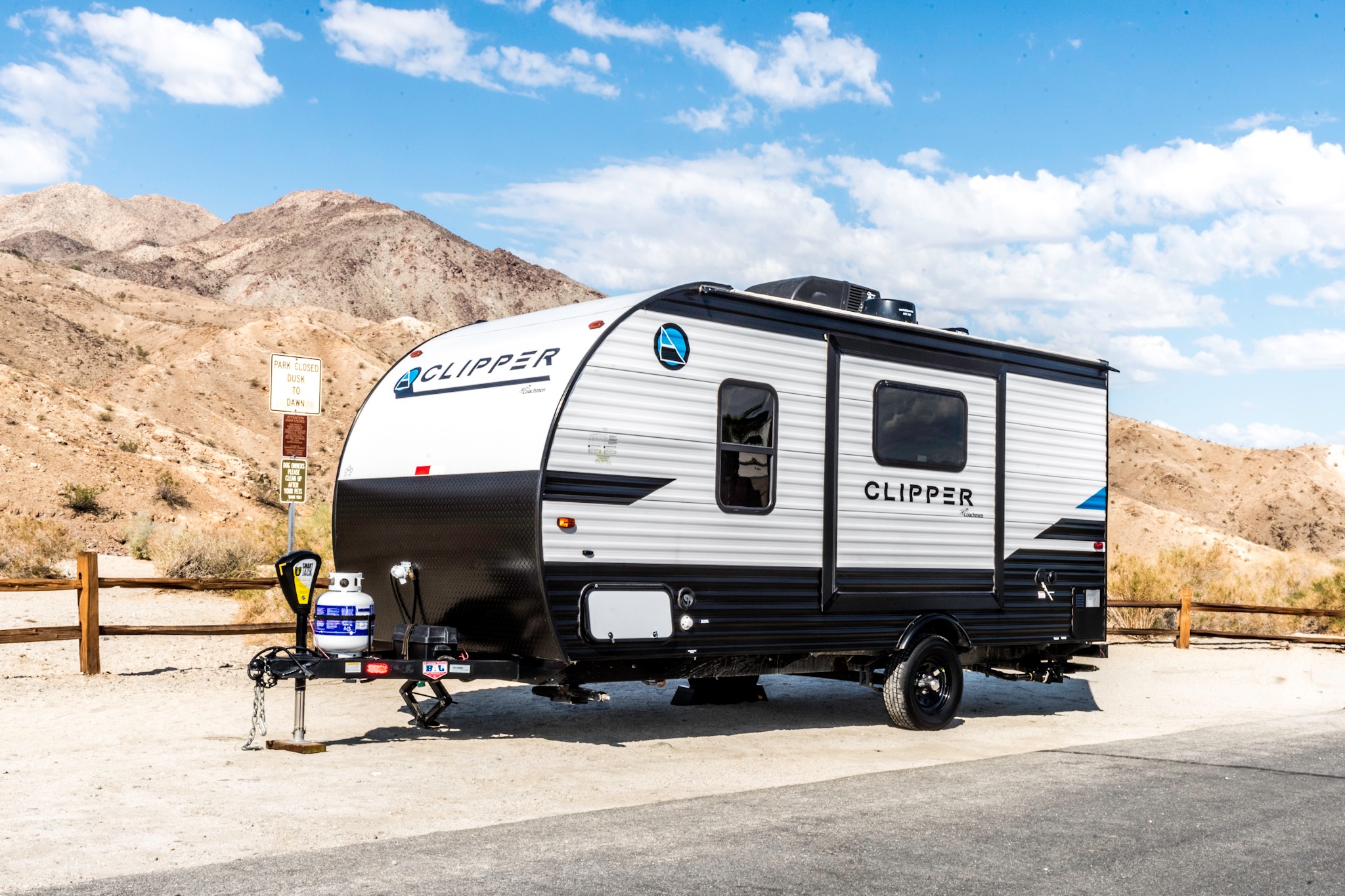 2021 Coachmen Clipper Ultra-Lite 17FQS Travel Trailer