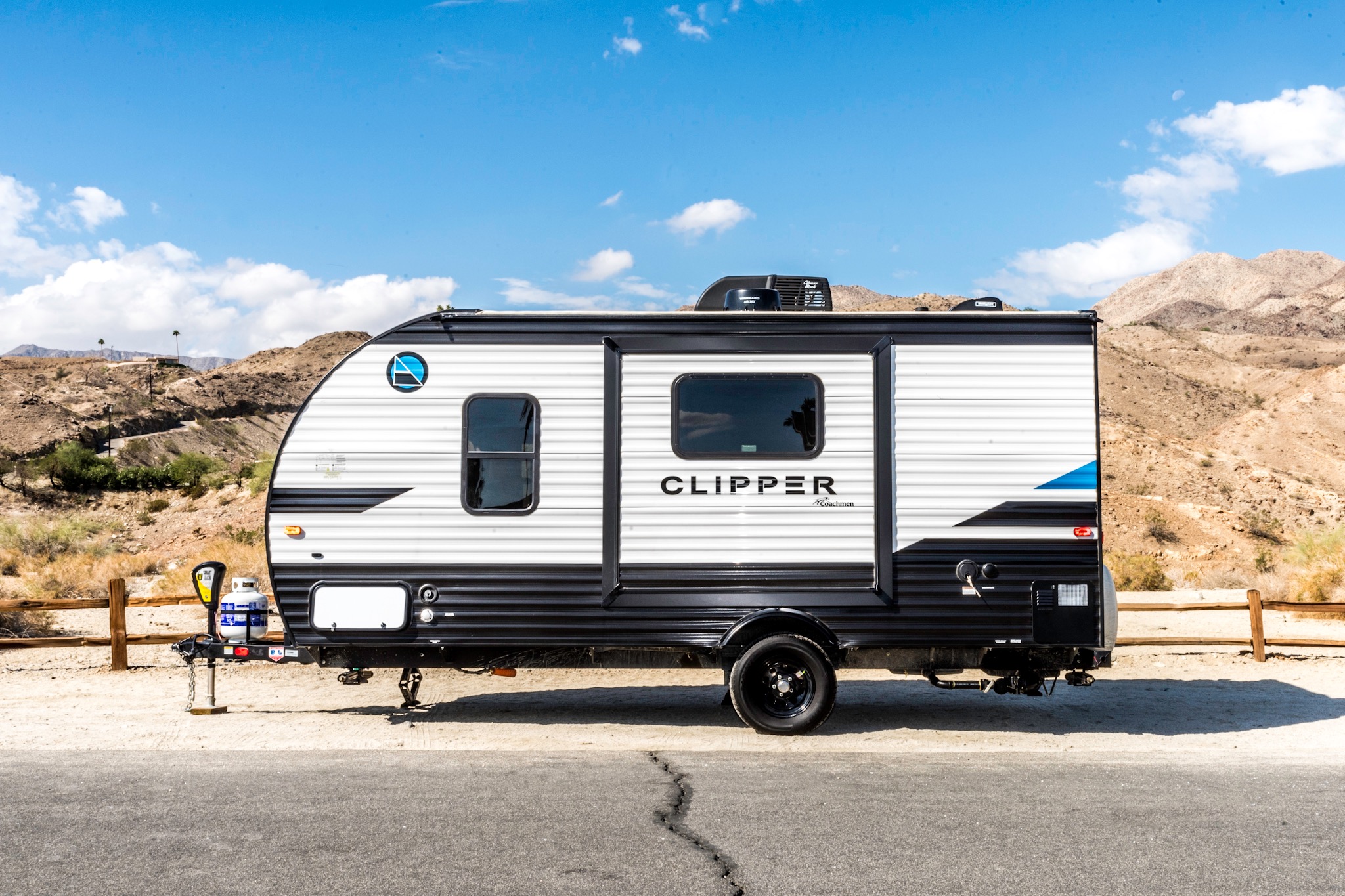 2021 Coachmen Clipper Ultra-Lite 17FQS Travel Trailer