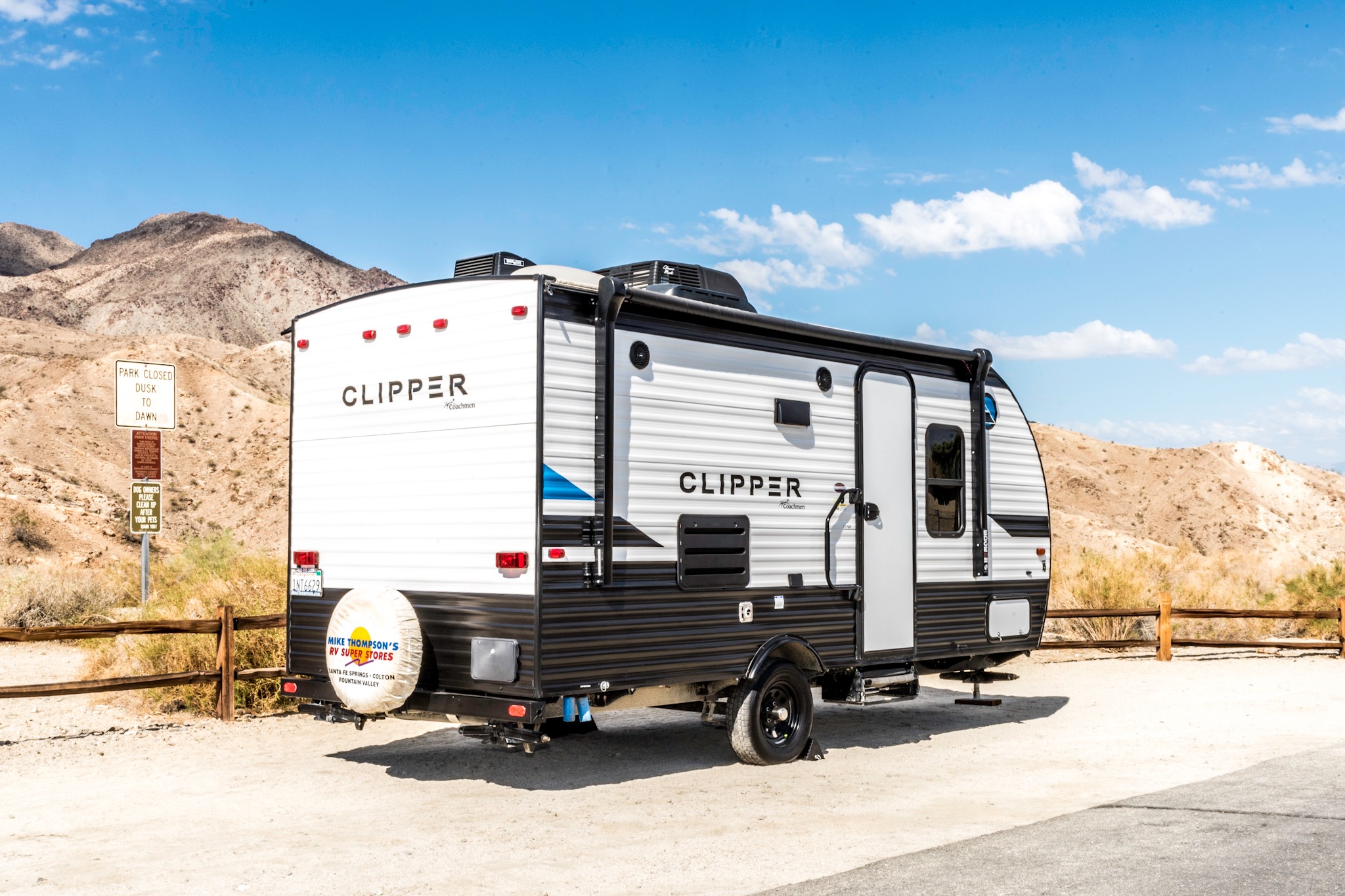 2021 Coachmen Clipper Ultra-Lite 17FQS Travel Trailer