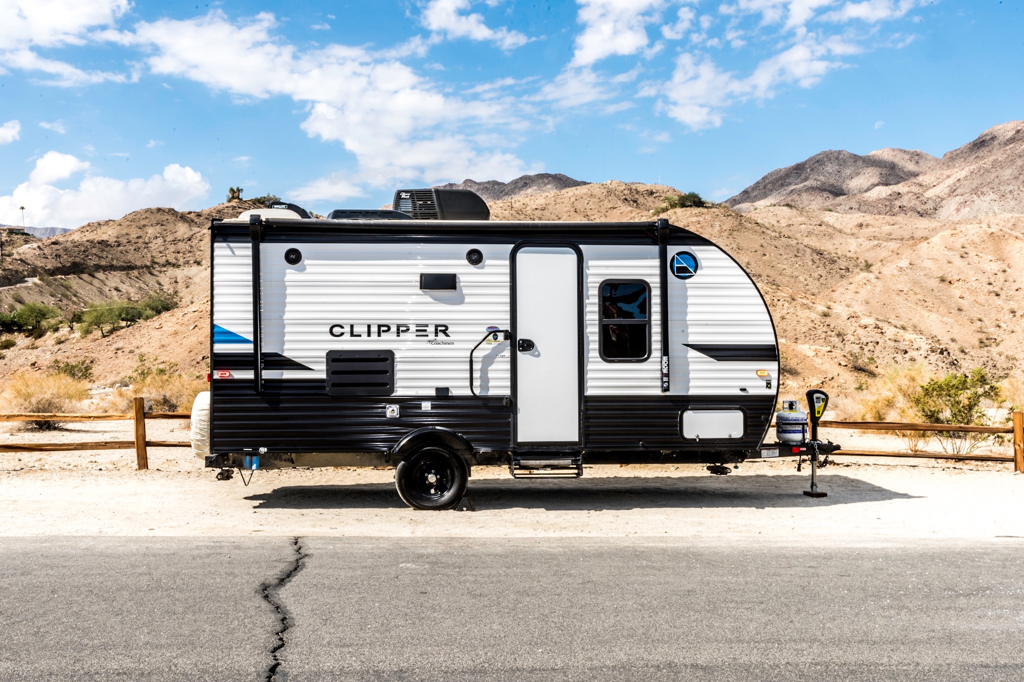 2021 Coachmen Clipper Ultra-Lite 17FQS Travel Trailer