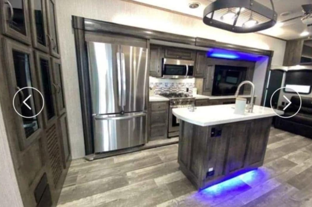 rebecca's Grand River 40fdd Travel Trailer