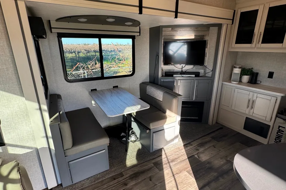 Crossroads Volante Fifth Wheel
