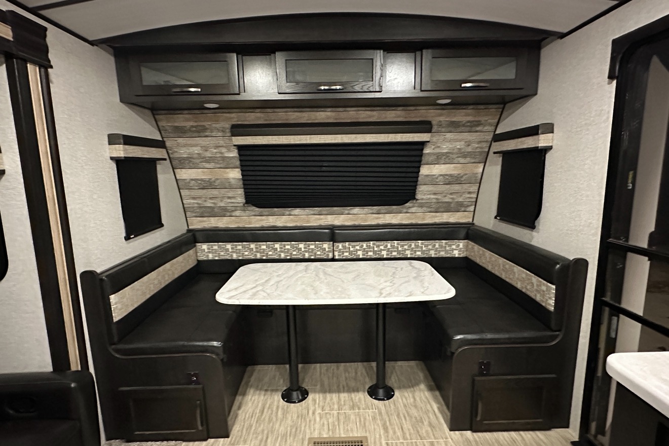 Russ's Forest River SVT272FLS Travel Trailer
