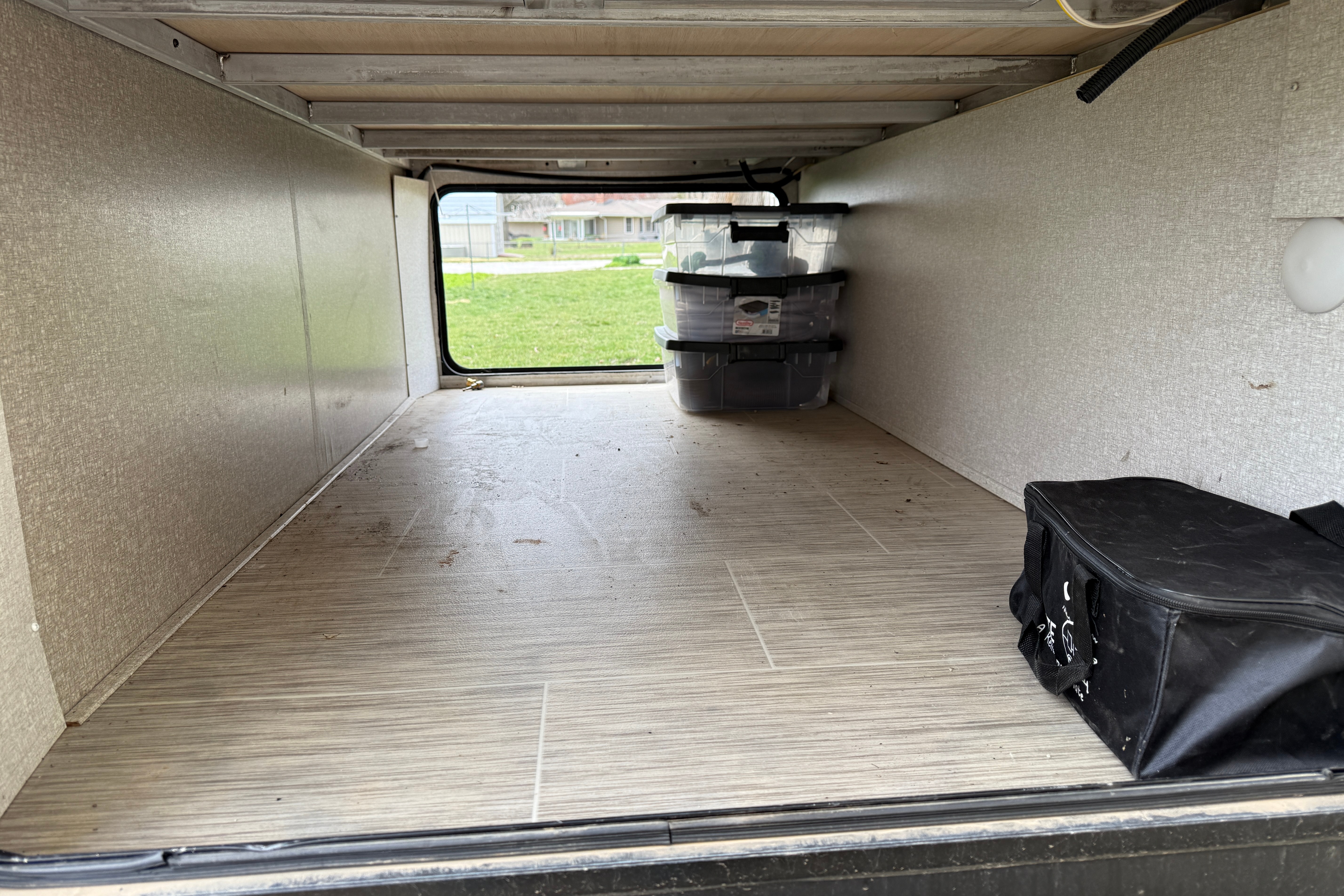 Russ's Forest River SVT272FLS Travel Trailer