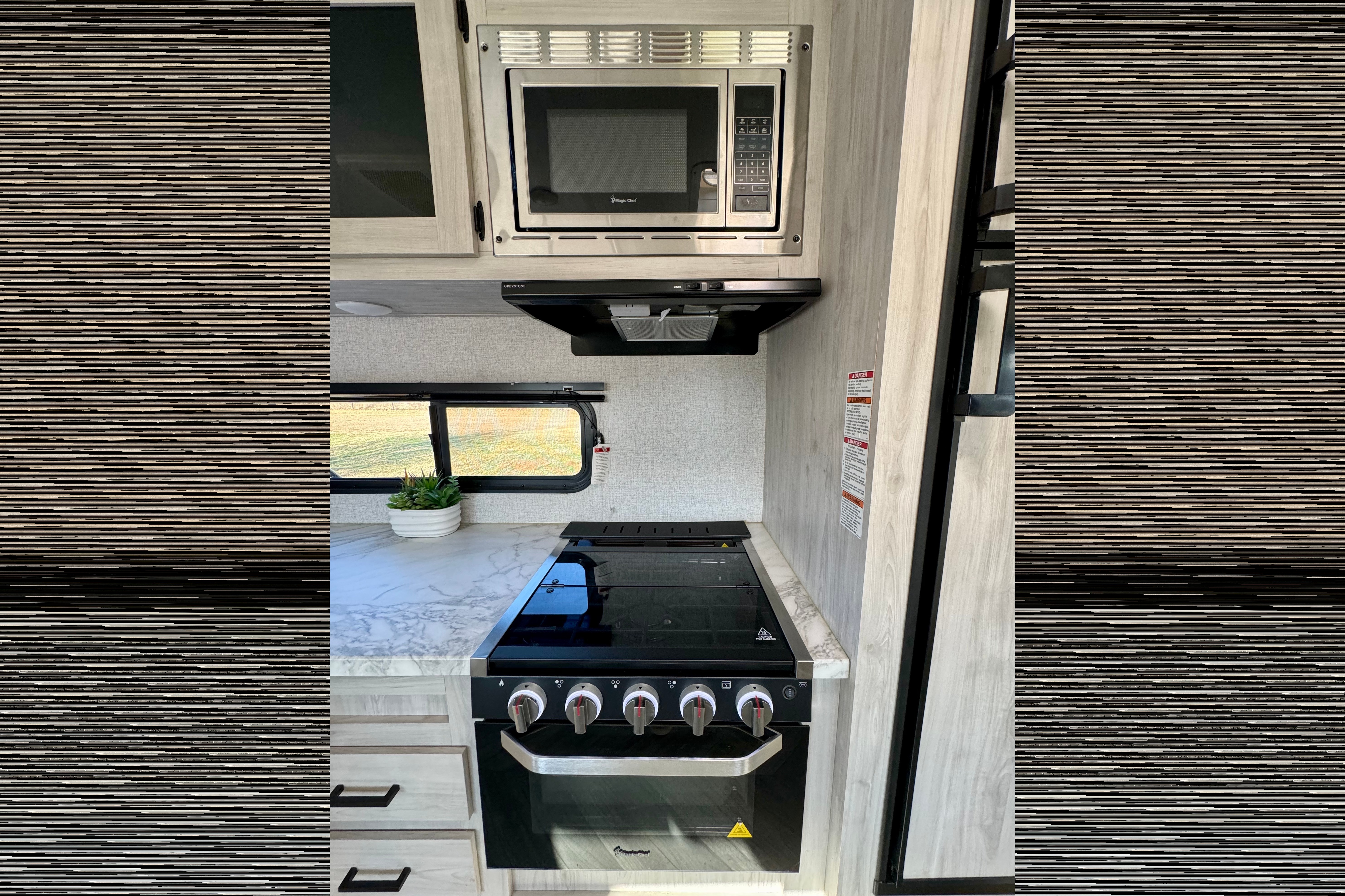 Ricardo's Pet Friendly, 27' Della Terra Travel Trailer