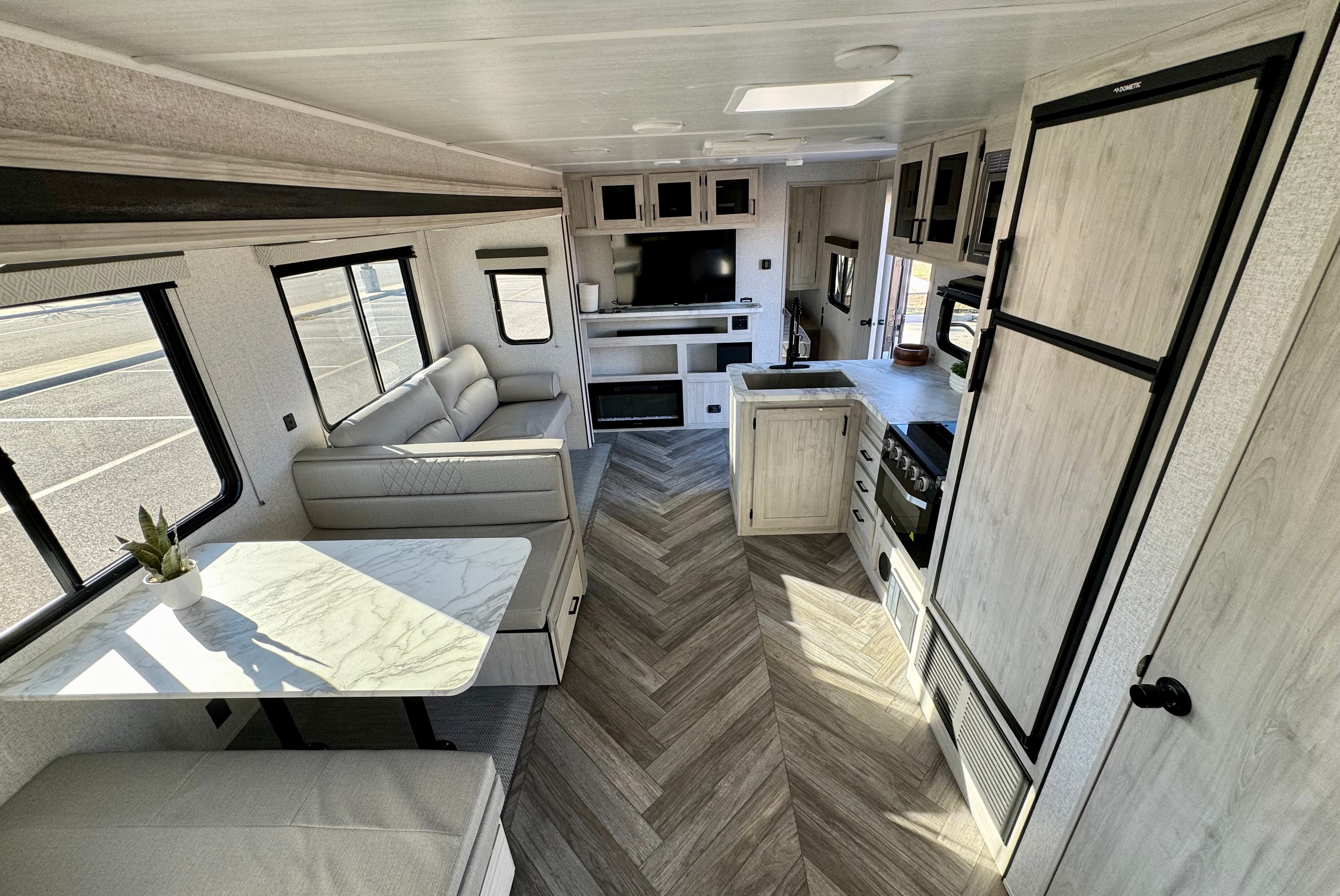 Ricardo's Pet Friendly, 27' Della Terra Travel Trailer