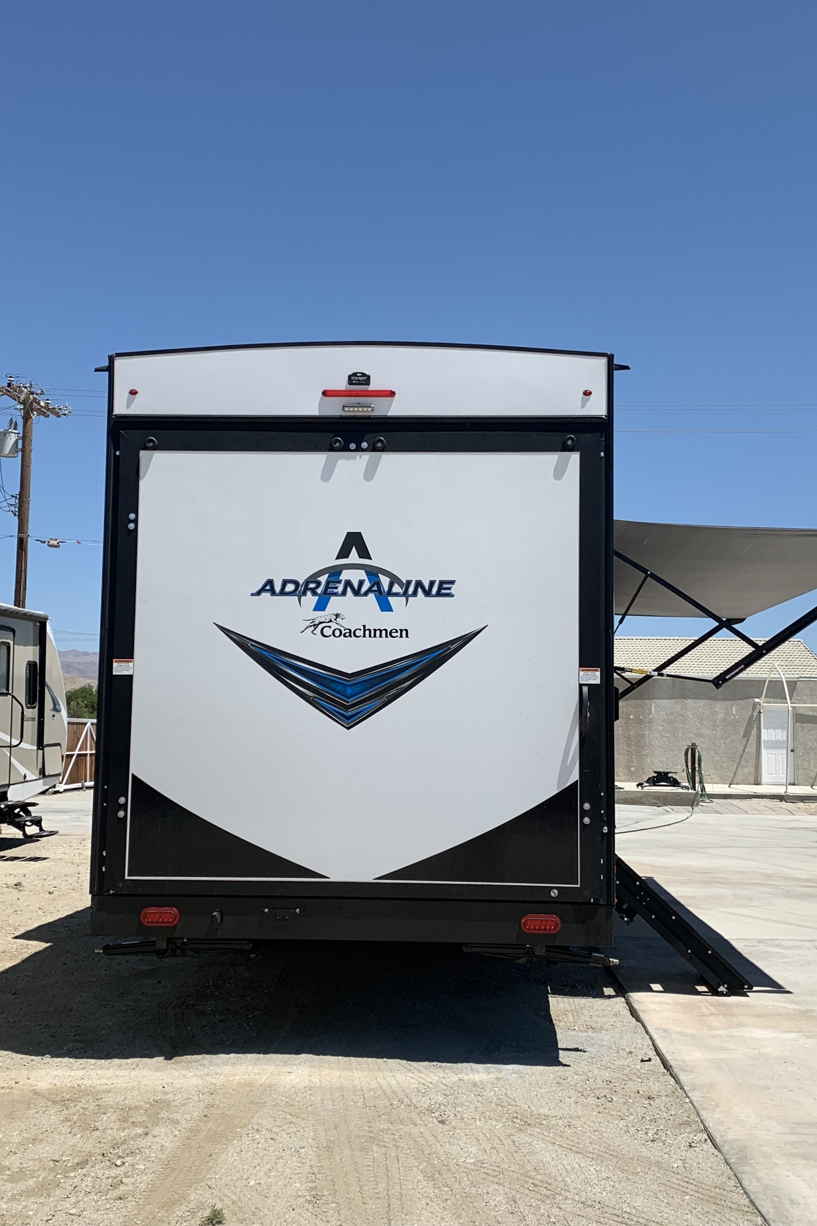 Joe's Coachmen 2020 Adrenaline 29KS Toy Hauler