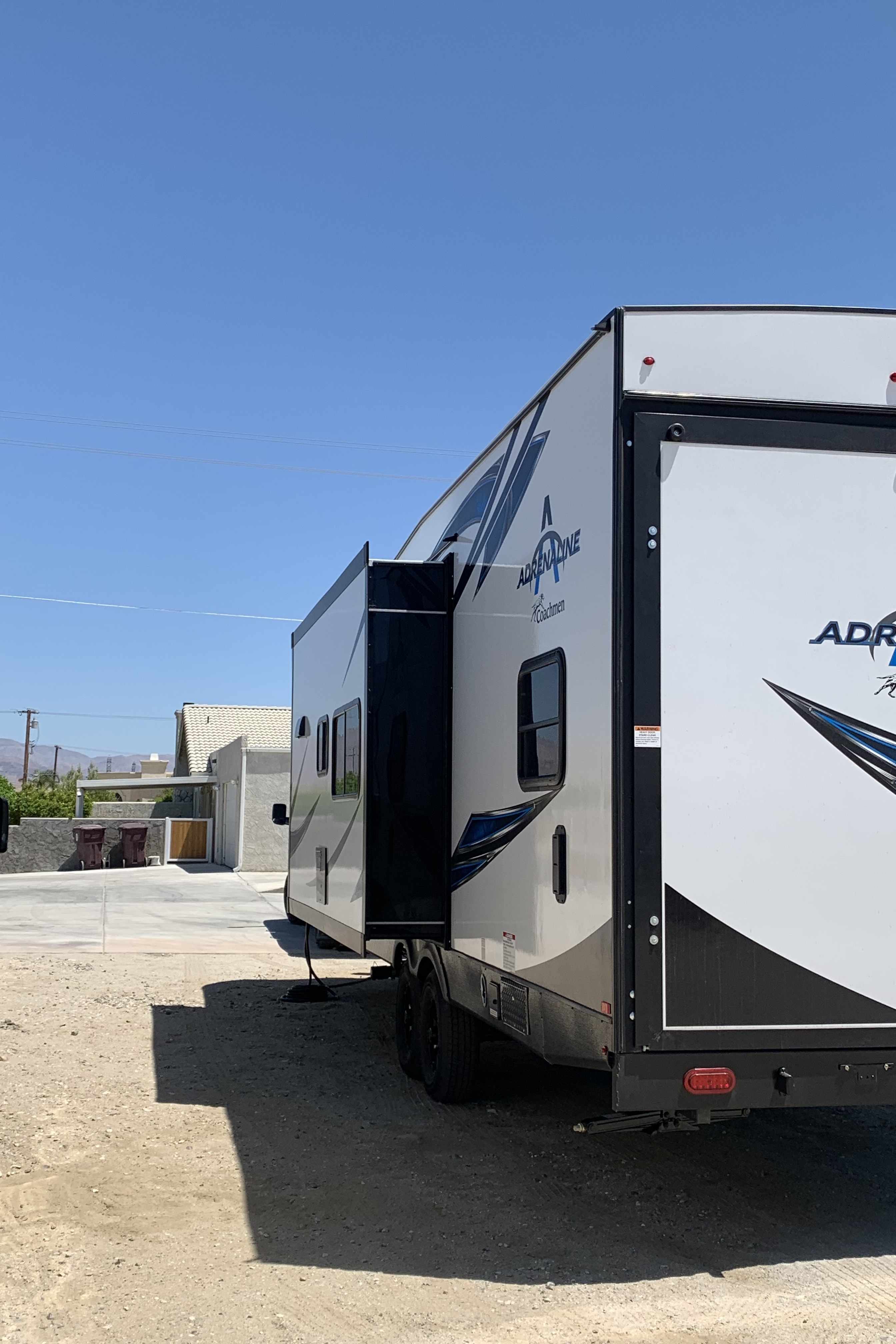 Joe's Coachmen 2020 Adrenaline 29KS Toy Hauler