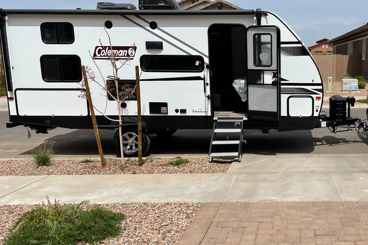 JLay's Coleman 1905 BH Family Friendly Trailer