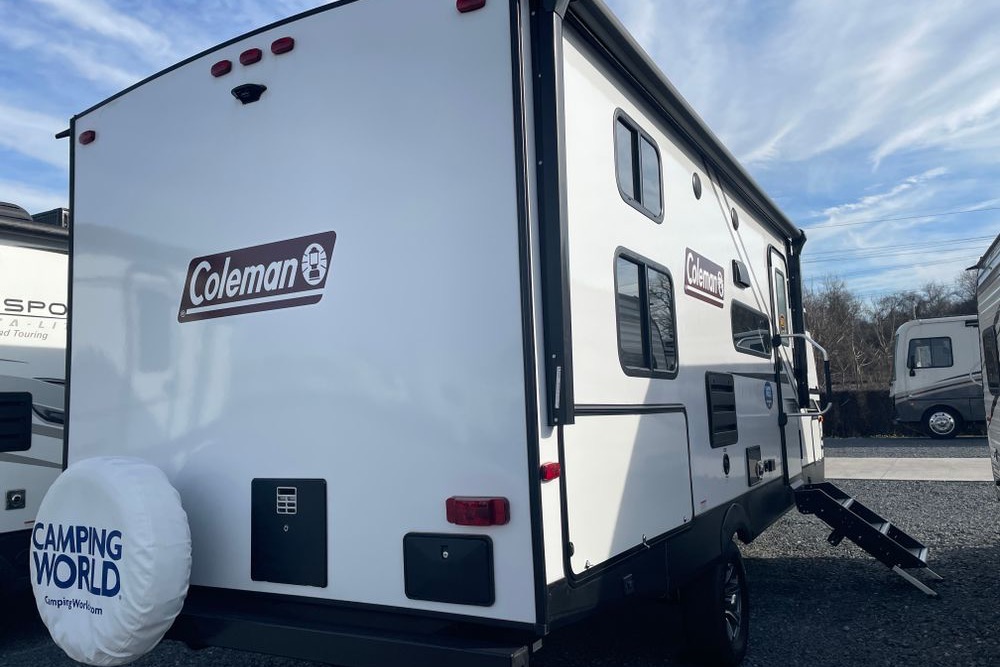 JLay's Coleman 1905 BH Family Friendly Trailer