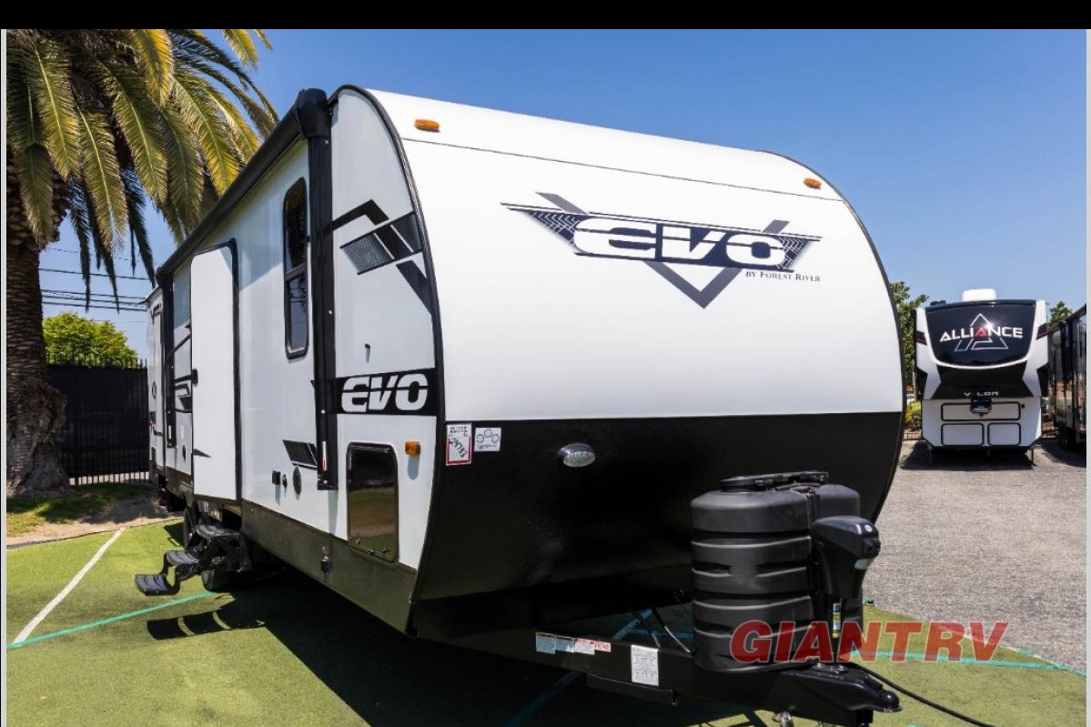 Mike's Evo CSJT2650G Travel Trailer