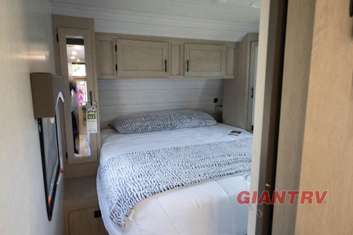 Mike's Evo CSJT2650G Travel Trailer