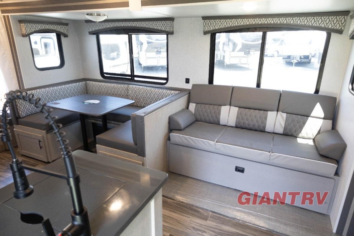 Mike's Evo CSJT2650G Travel Trailer