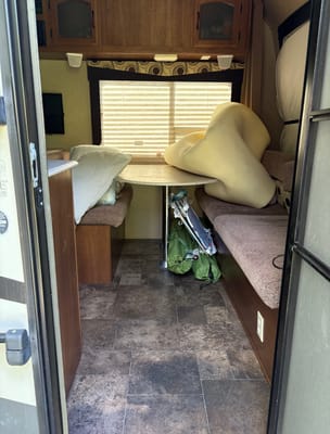 Jeff's Coachmen Freedom Express Hybrid
