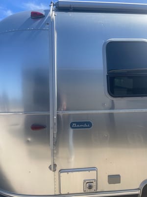 Classic, Cute, Cozy: 20' Airstream (full bed) For Your Coastal Adventure