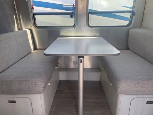 Classic, Cute, Cozy: 20' Airstream (full bed) For Your Coastal Adventure
