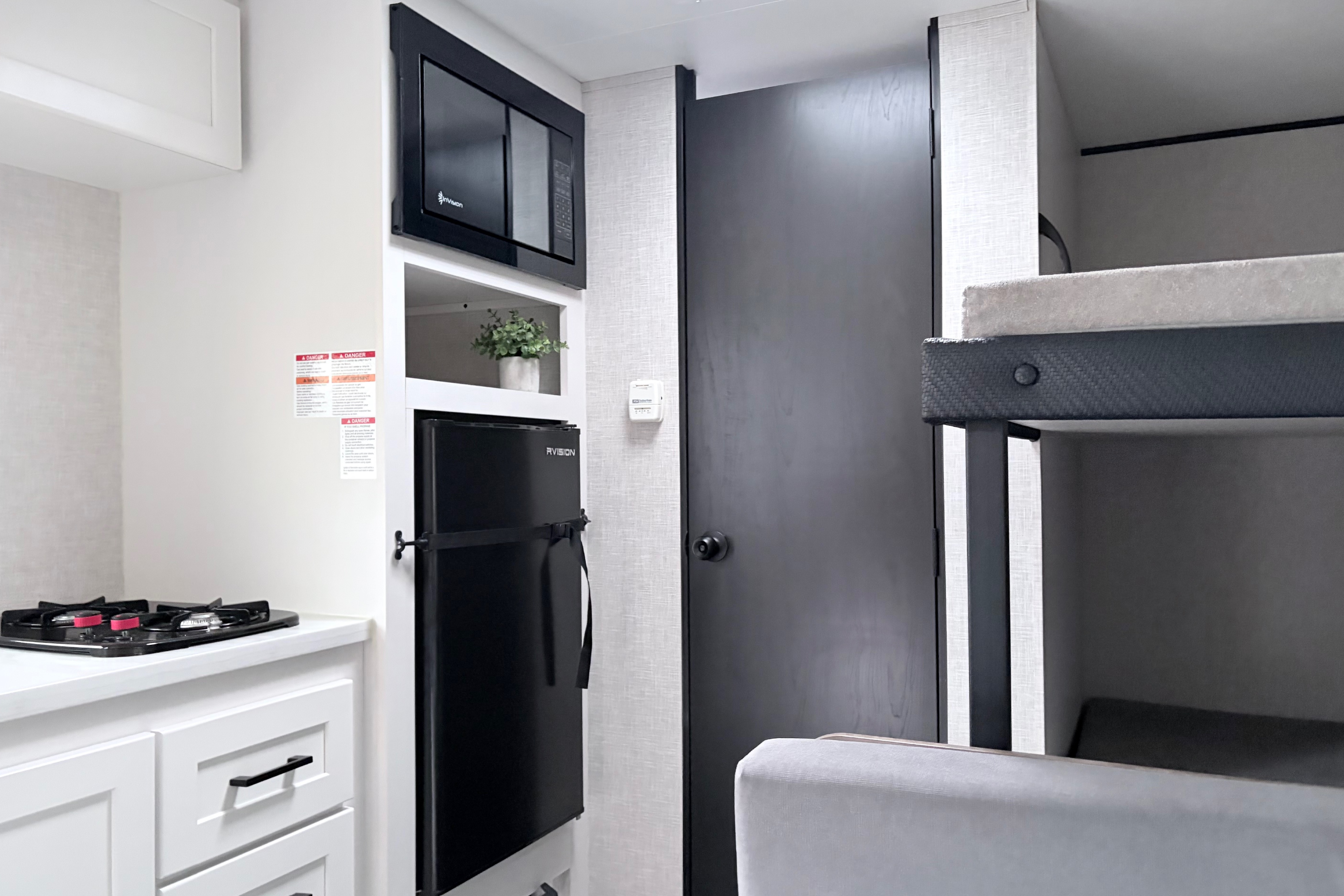 Calista’s Jayco Jayflight SLX Travel Trailer