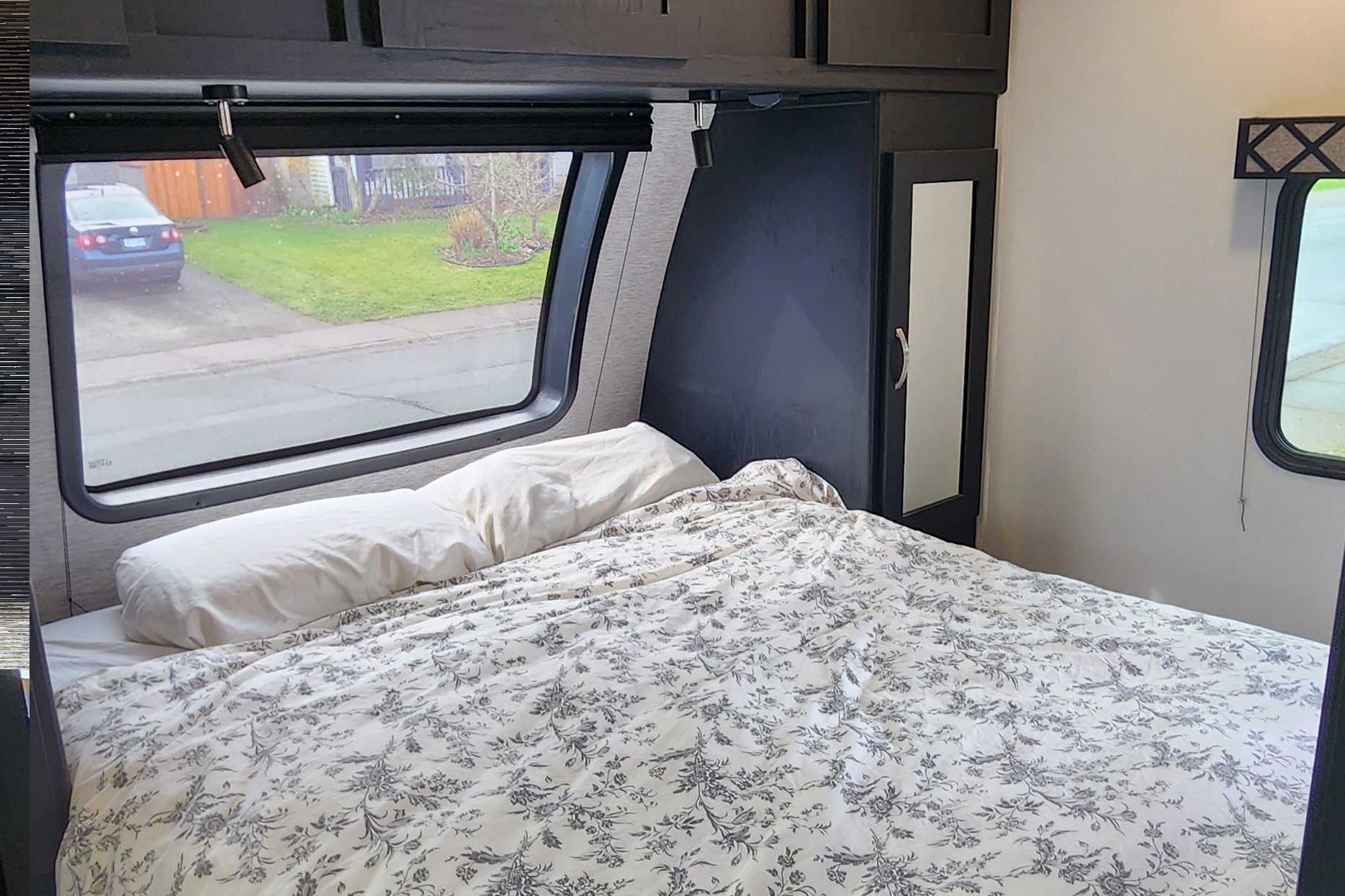 Kyle's 2022 Coachmen Freedom Express Ultralite Travel Trailer