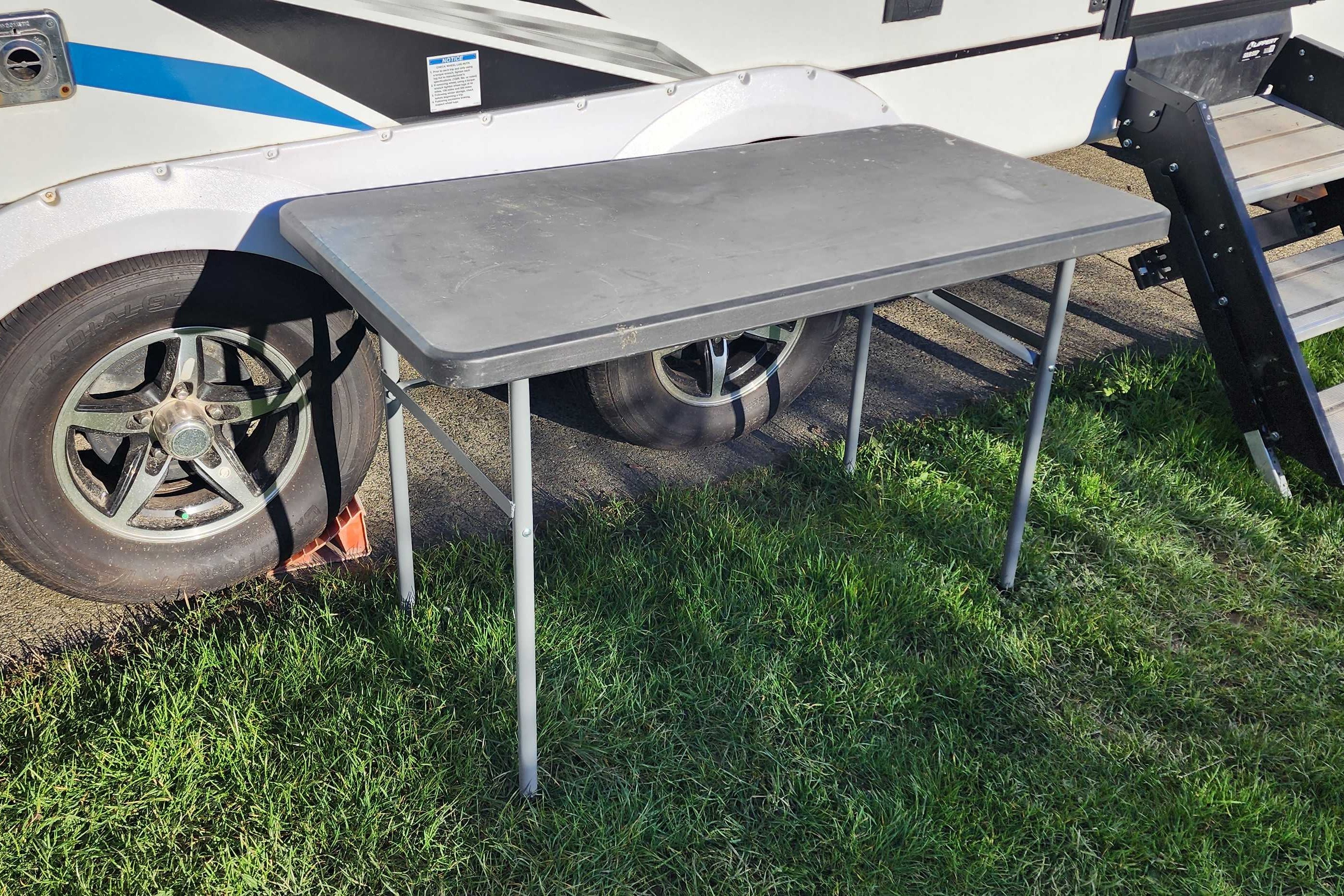 Kyle's 2022 Coachmen Freedom Express Ultralite Travel Trailer