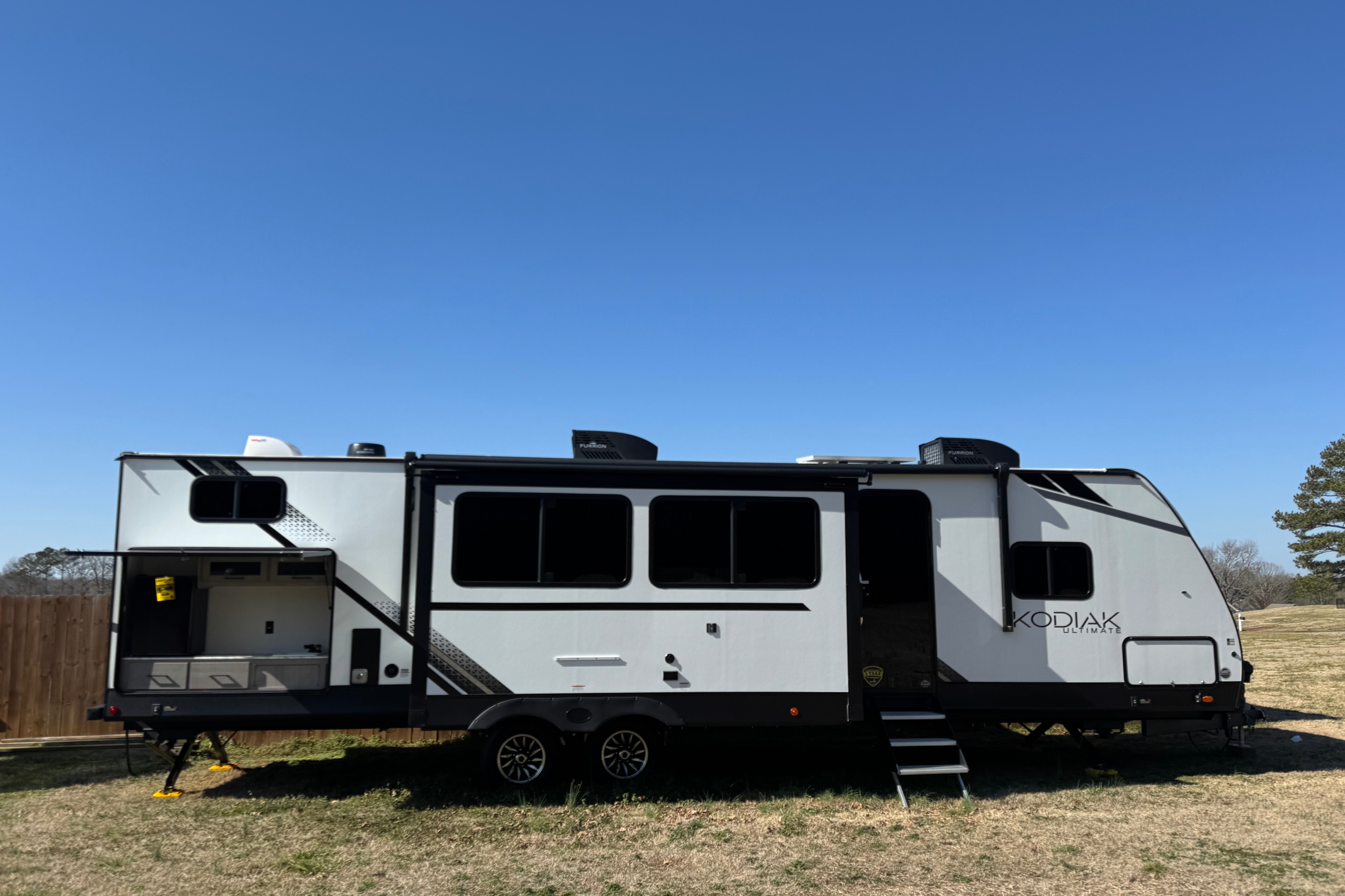 The 4G's Dutchmen Kodiak Ultimate Travel Trailer