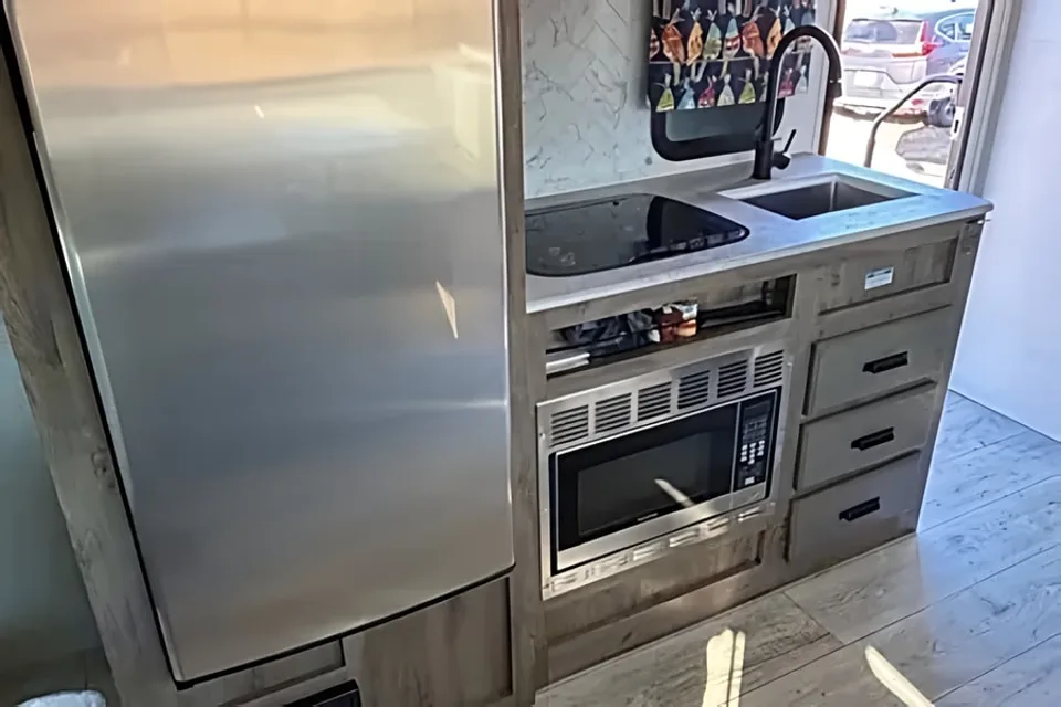 2022 Surveyor Legend 19RBLE Travel Trailer