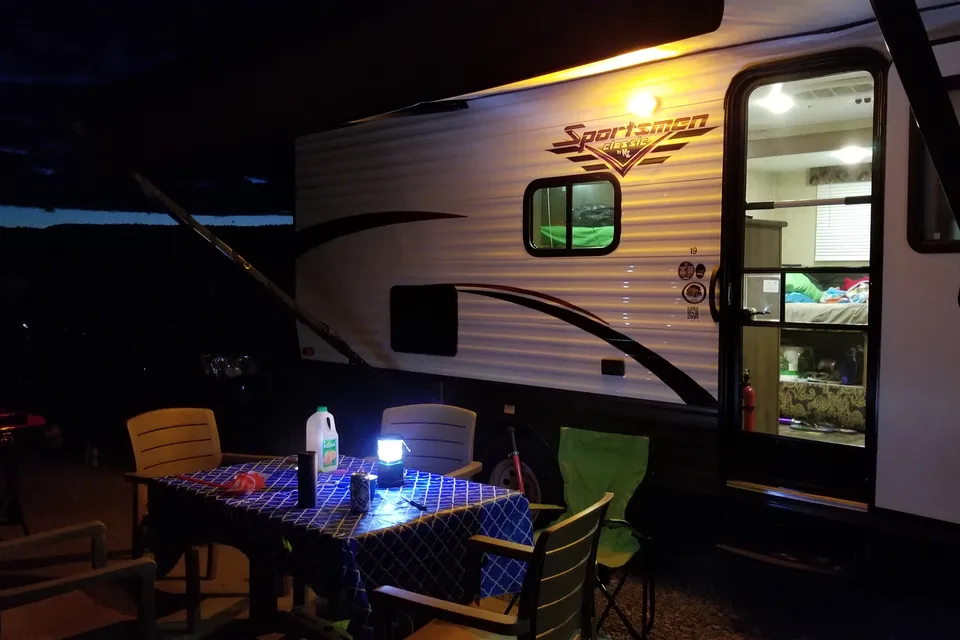 Easy to tow by minivan w/shower & sleeps 5 by Port Perry!                         2017 KZ Sportsmen Classic Lightweight Travel Trailer