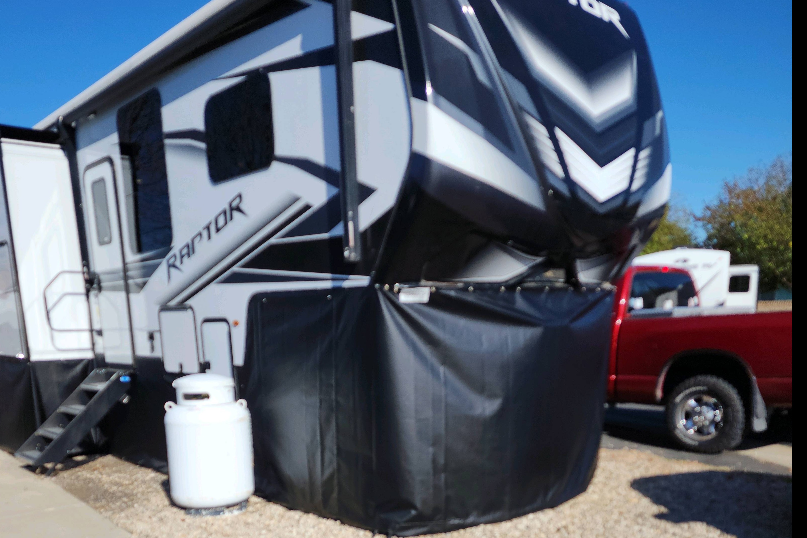 Warren's Keystone Raptor 423 Fifth Wheel (50 AMP) -- LAKEVIEW -- For Sale / For Rent
