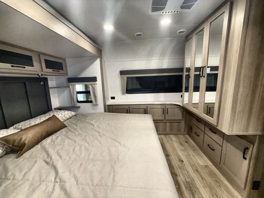 Don's 2023 37ft. Flagstaff 832BWS Travel Trailer