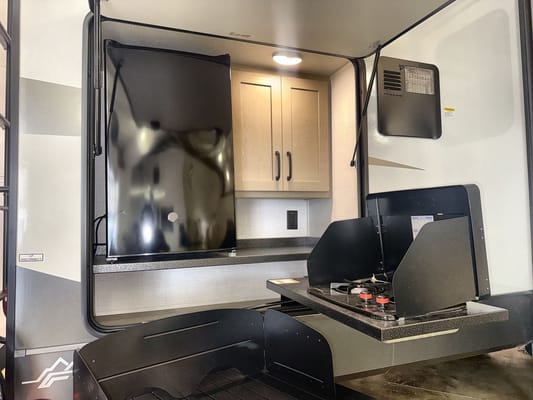Don's 2023 37ft. Flagstaff 832BWS Travel Trailer