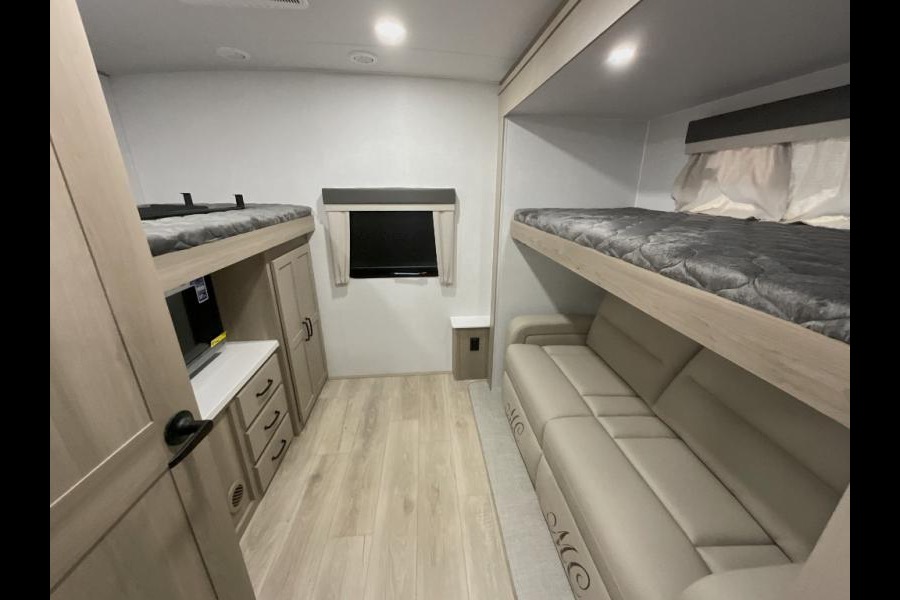Don's 2023 37ft. Flagstaff 832BWS Travel Trailer
