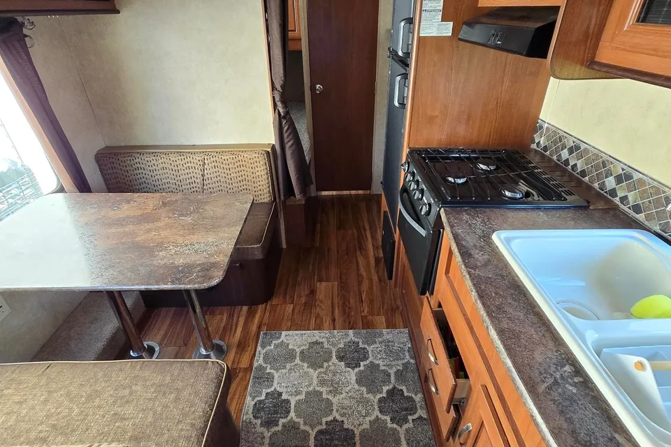Forest River 25' Trailer