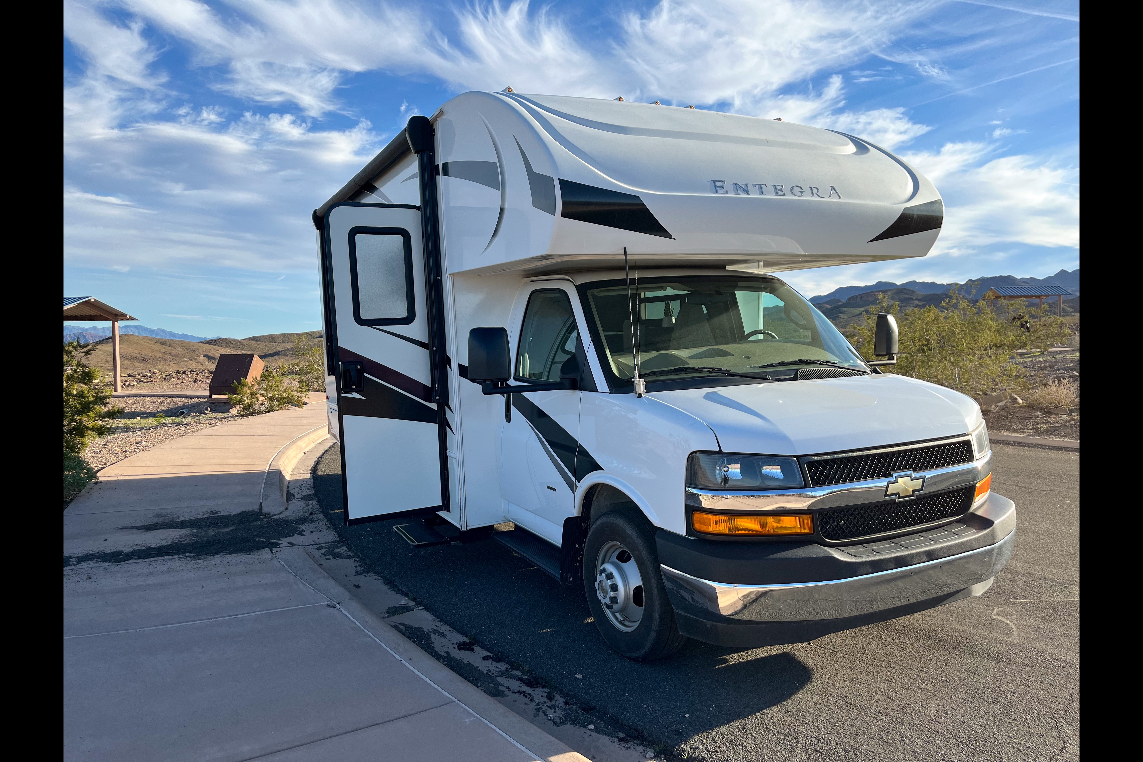Entegra Coach Odyssey SE