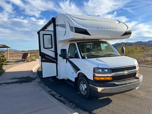 Entegra Coach Odyssey SE