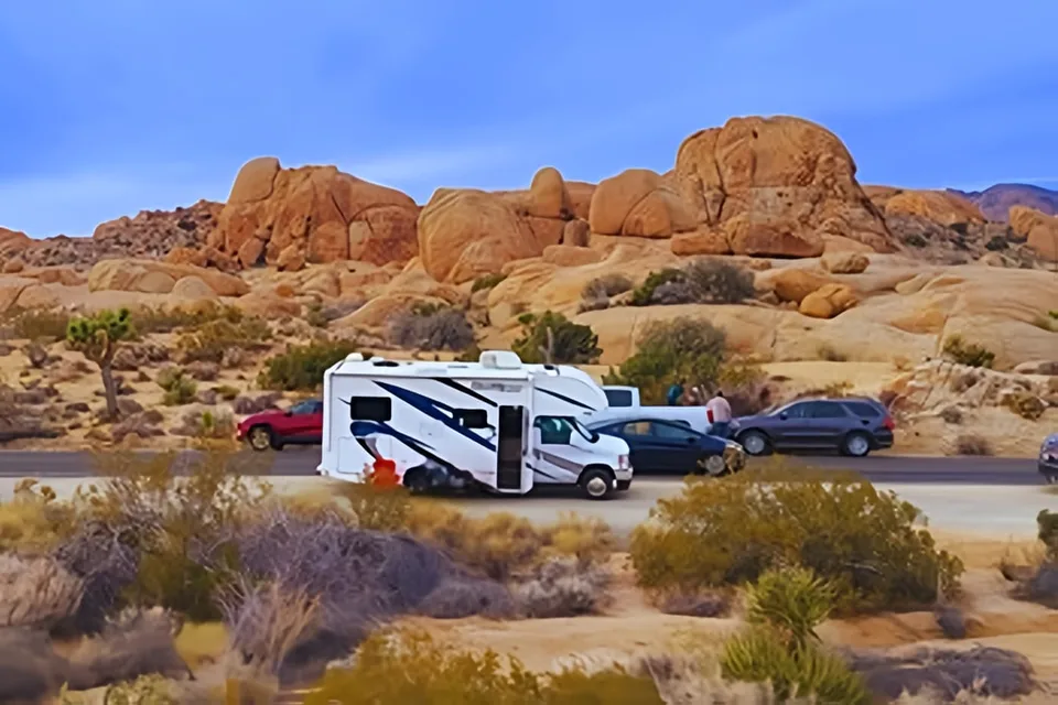 25ft. Class C — easy & fun to drive, a unique road trip experience! 
