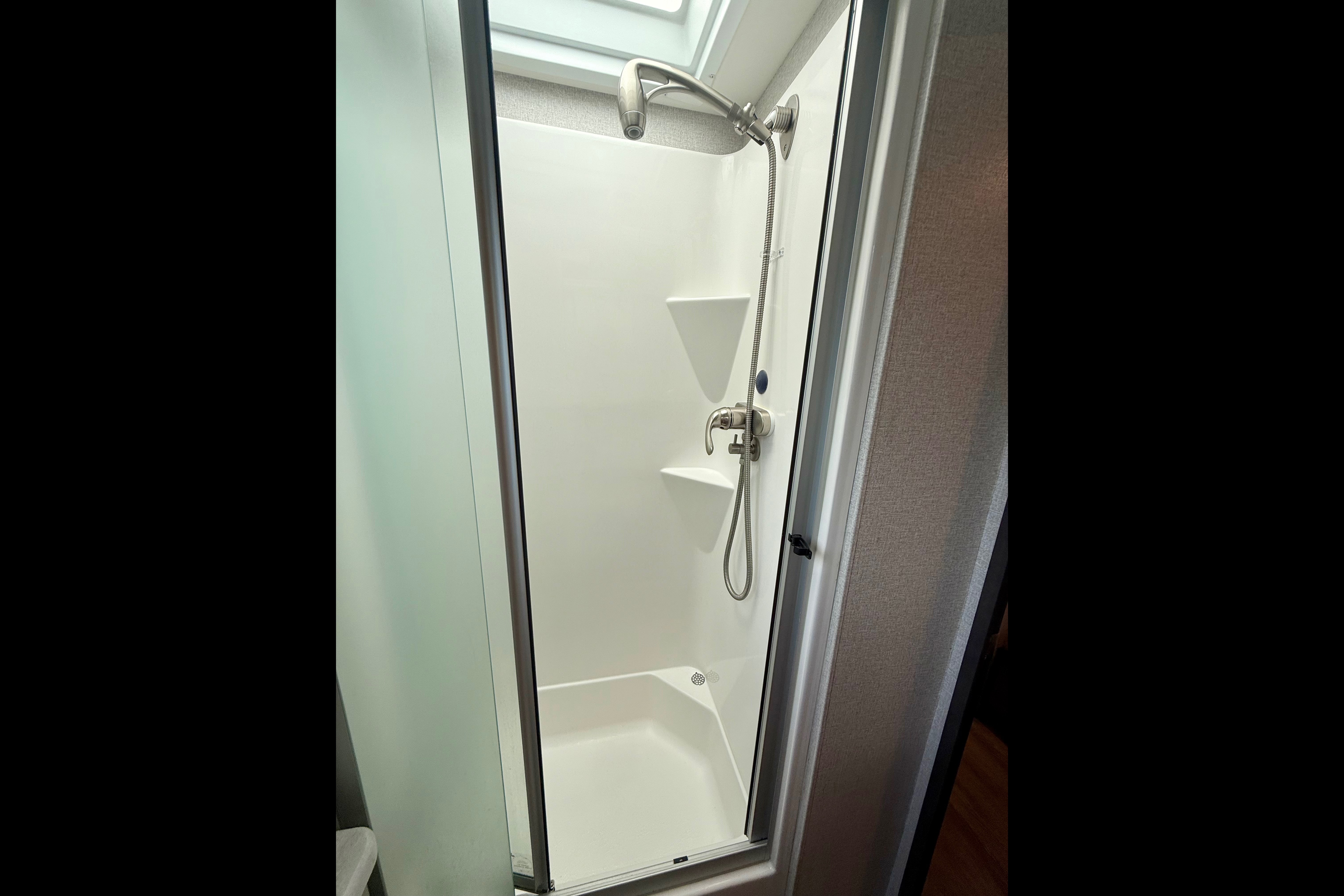 Convenience Rv's Riviera 39BH