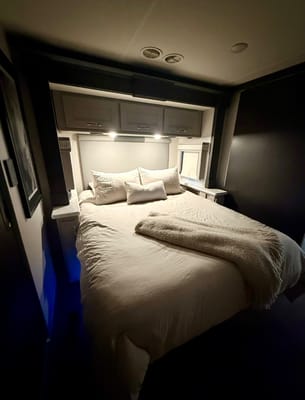 Convenience Rv's Riviera 39BH