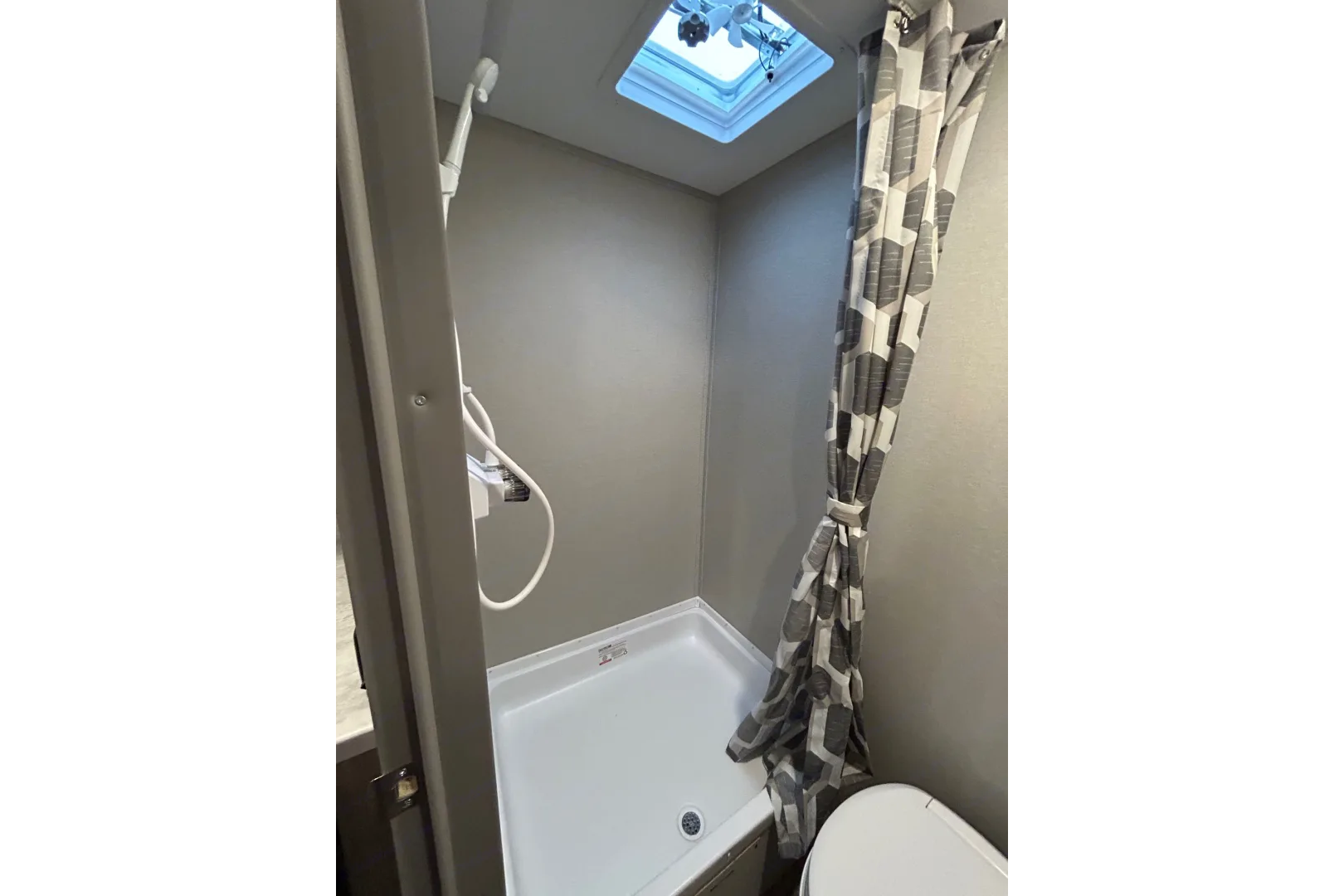 2024 Catalina Sleeps 5 With Bunk Beds!