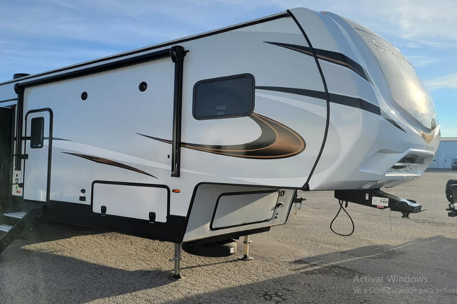 CL130 Keystone SPRINTER CAMPFIRE Fifth Wheel