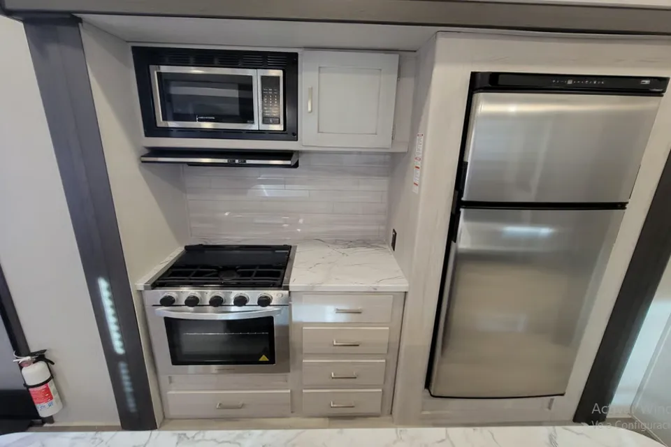 CL130 Keystone SPRINTER CAMPFIRE Fifth Wheel