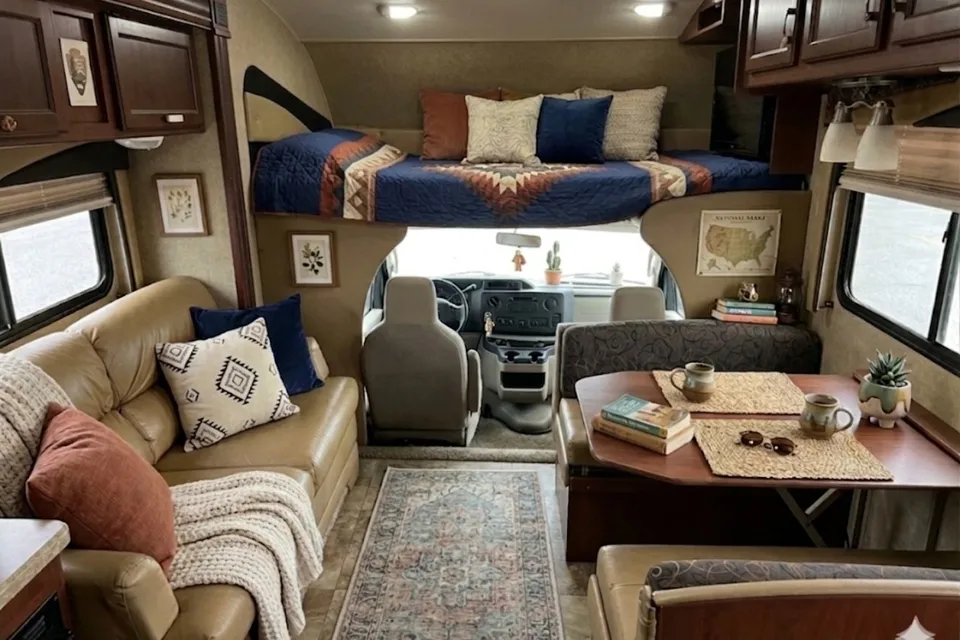 The Family RV (Jayco Redhawk 31XL Class C)