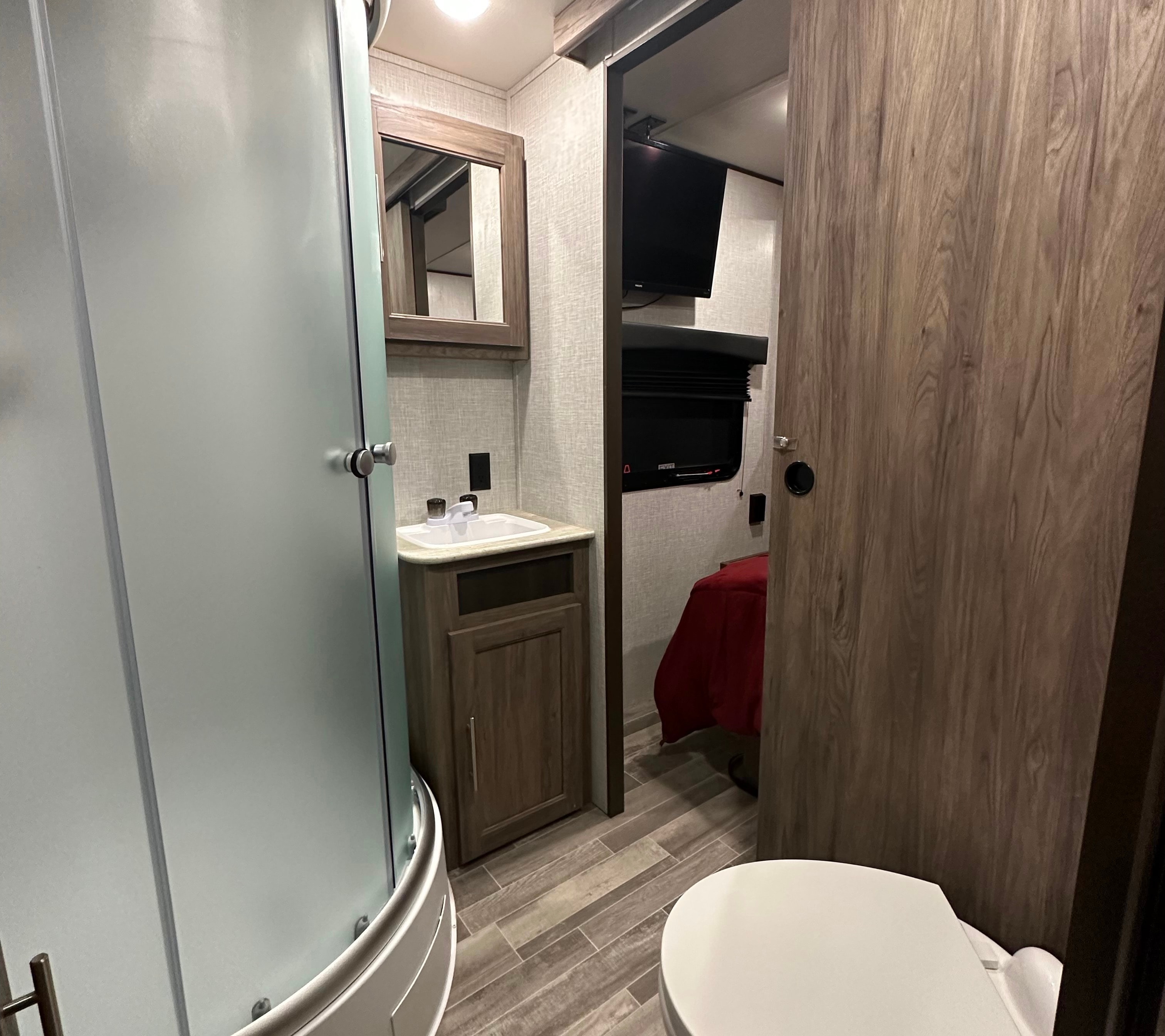 Crossroads Zinger Travel Trailer